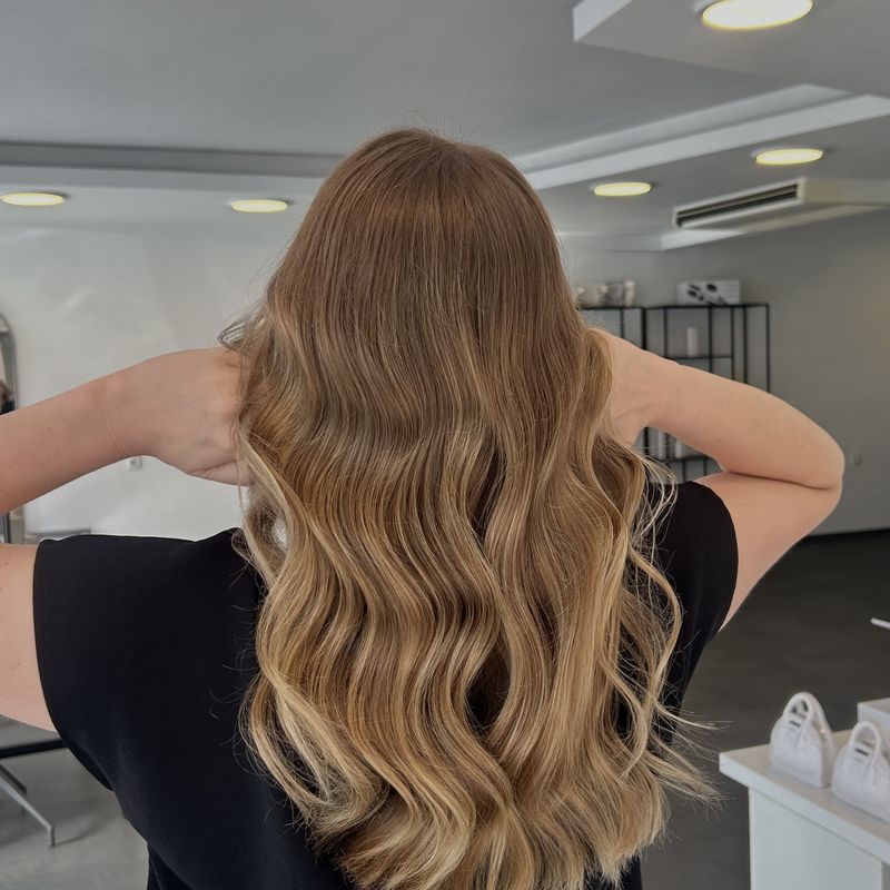 Balayage mit weichen Wellen